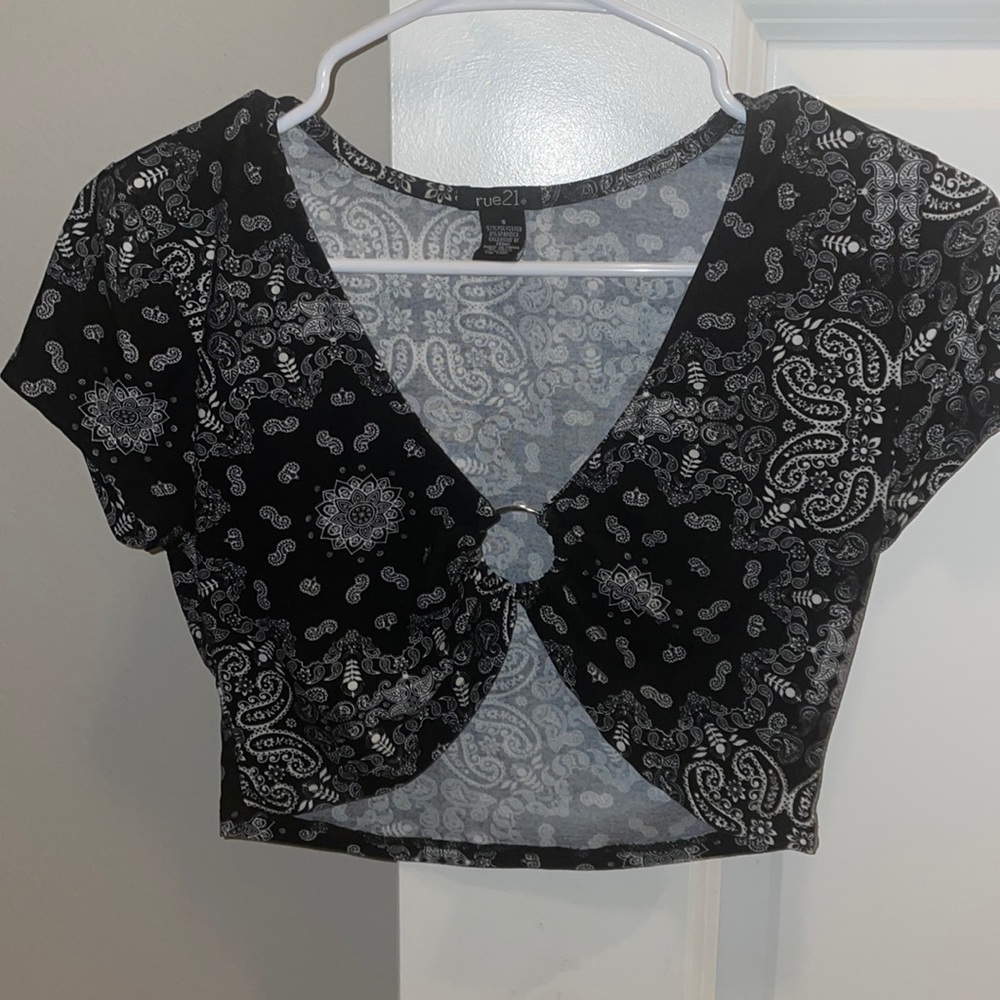 Black crop top